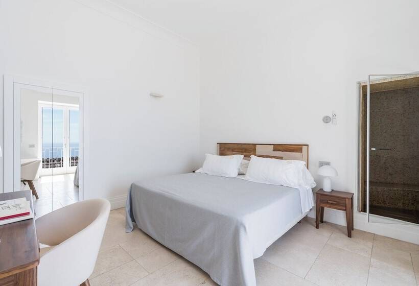 标准间, Villa Magia