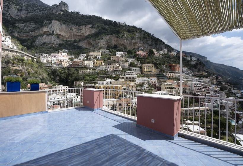 带1个卧室的带海景的公寓, Villa Magia