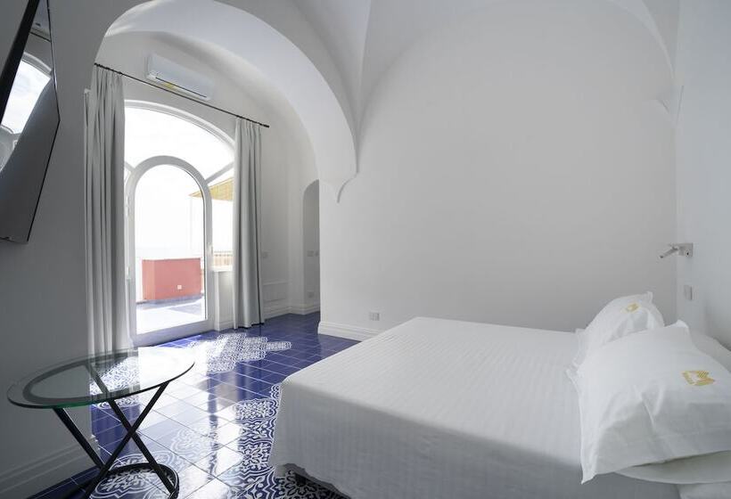 带1个卧室的带海景的公寓, Villa Magia