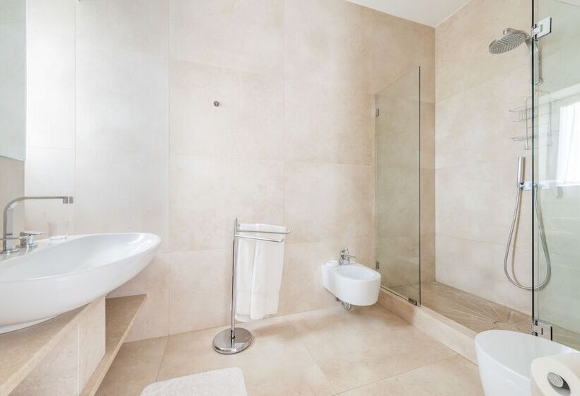 标准间, Villa Magia