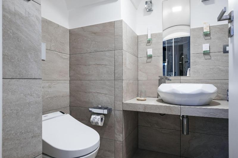 套房配有游泳池, Villa Magia