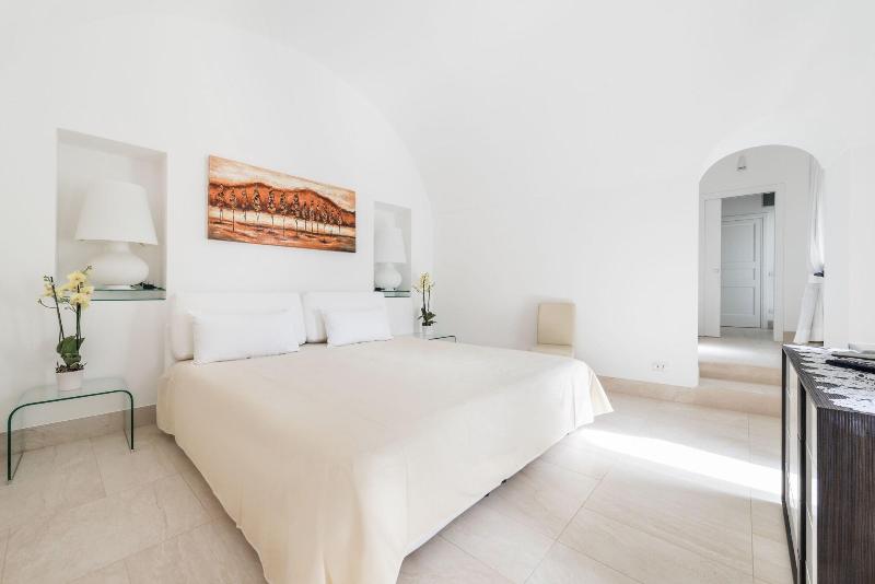 套房配有游泳池, Villa Magia