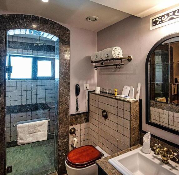 Suíte, The Vintage Srinagar At Dal Lake