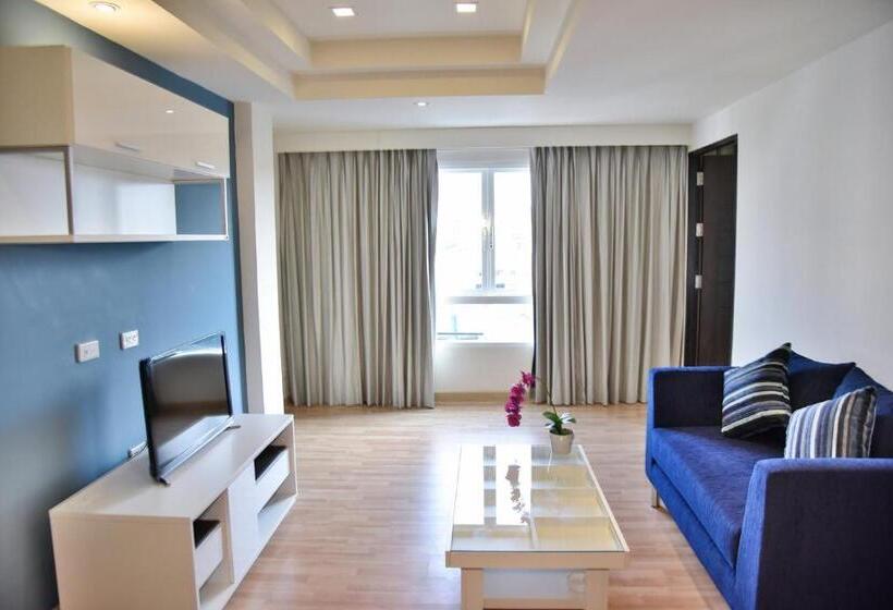 آپارتمان لوکس 2 خوابه, The Kaze 34 Hotel And Serviced Residence