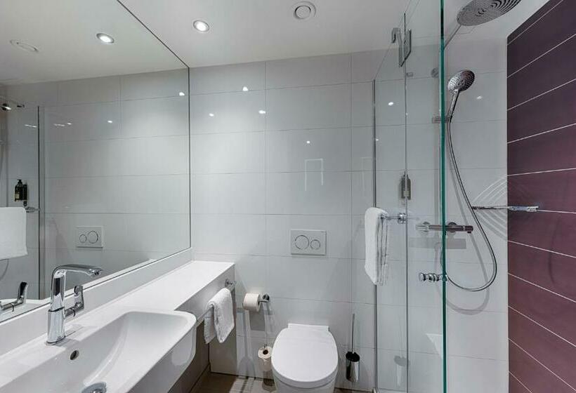 Номер Стандарт Трехместный, Premier Inn Regensburg City Centre