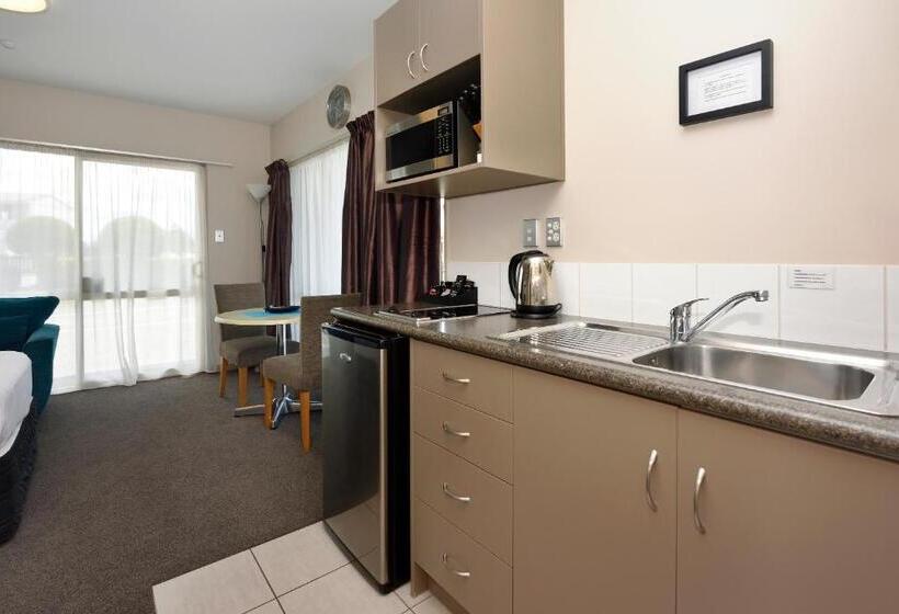 침실 1개 아파트, 171 On High Motel