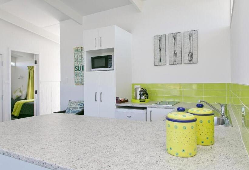 ファミリールーム, Little Haven Formerly 52 On Rifle Motel