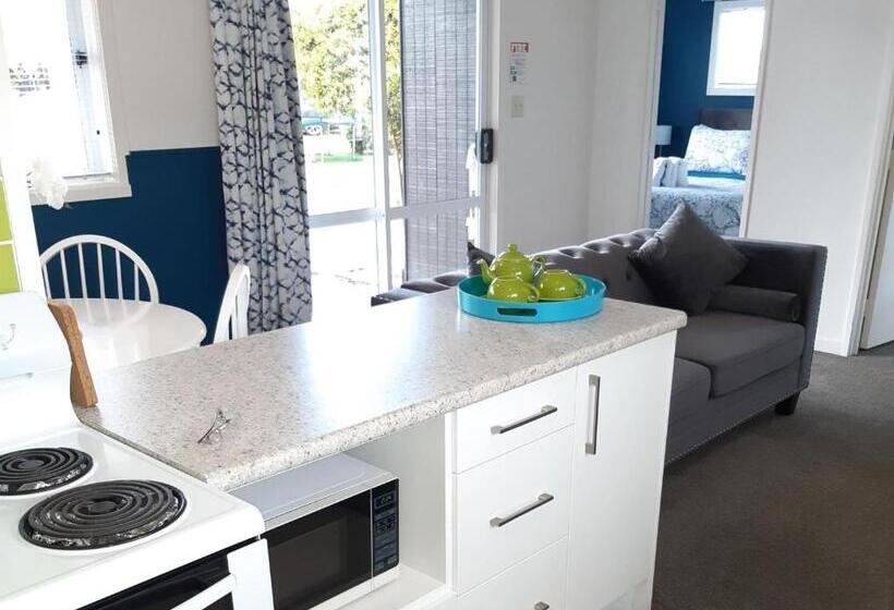 ファミリールーム, Little Haven Formerly 52 On Rifle Motel