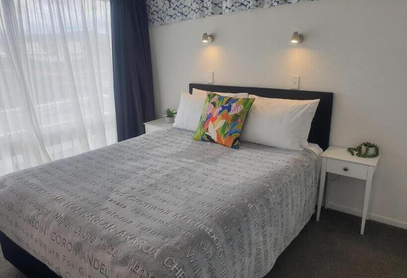Семейный Номер, Little Haven Formerly 52 On Rifle Motel