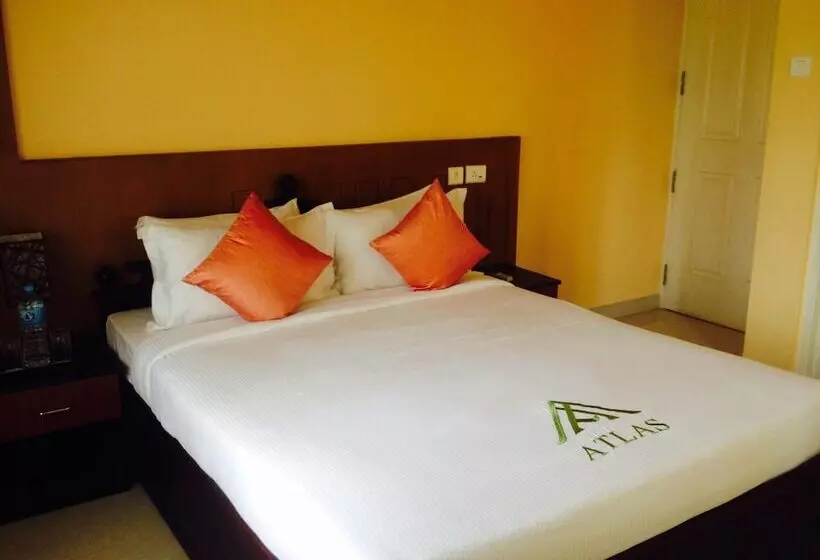 プレミアム３ベッドルームアパート, Atlas Airport Hotel Apartment