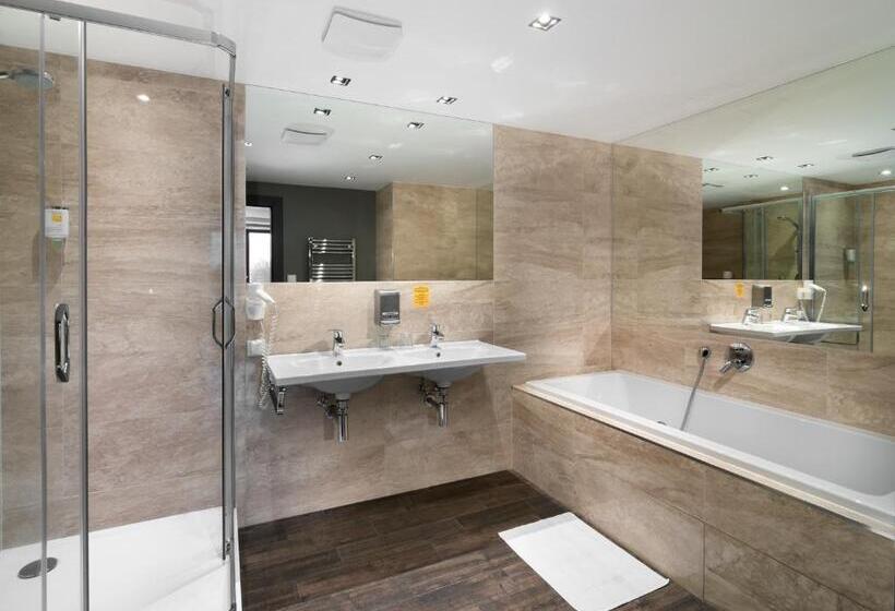 Suite Deluxe cu 2 dormitoare, Adam