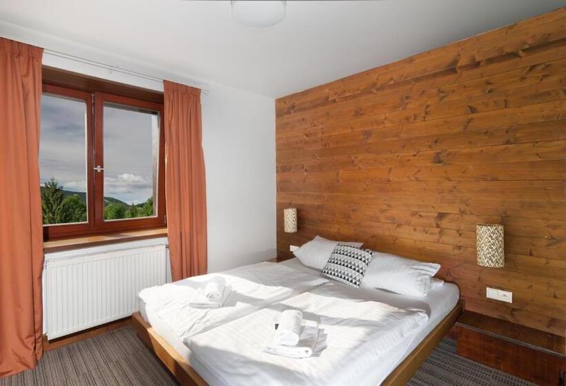 سوییت خانوادگی, Adam