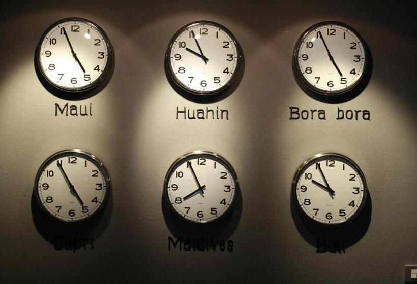 Quarto Superior Vista Cidade, Alley