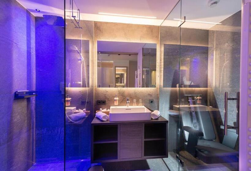 سوییت لوکس, Alpina