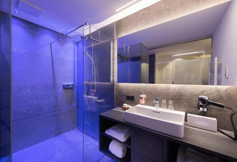 سوییت لوکس, Alpina