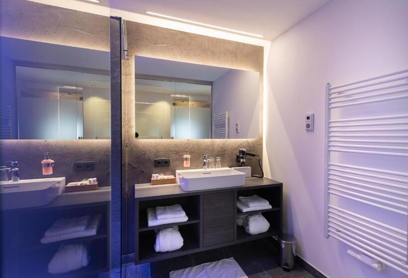 سوییت لوکس, Alpina