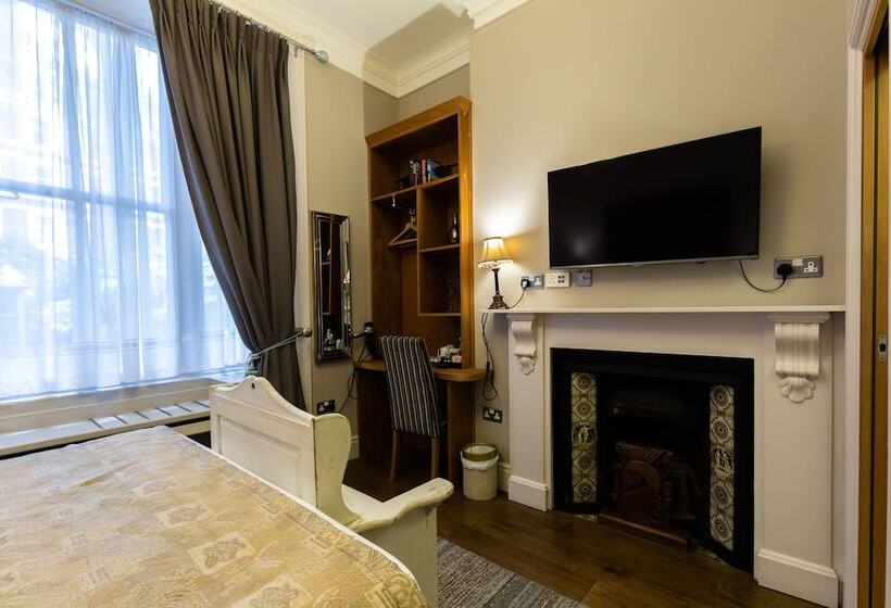 Номер Superior, Arosfa Hotel London By Compass Hospitality