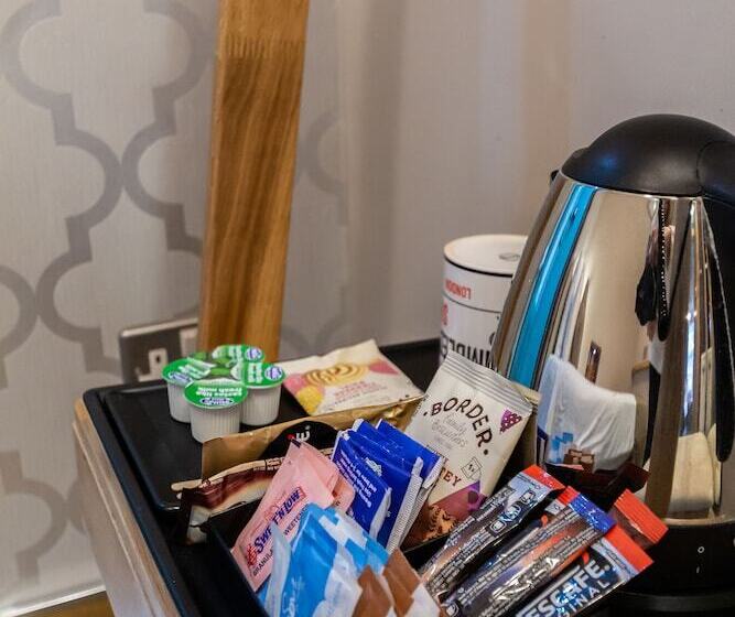 Номер Superior, Arosfa Hotel London By Compass Hospitality