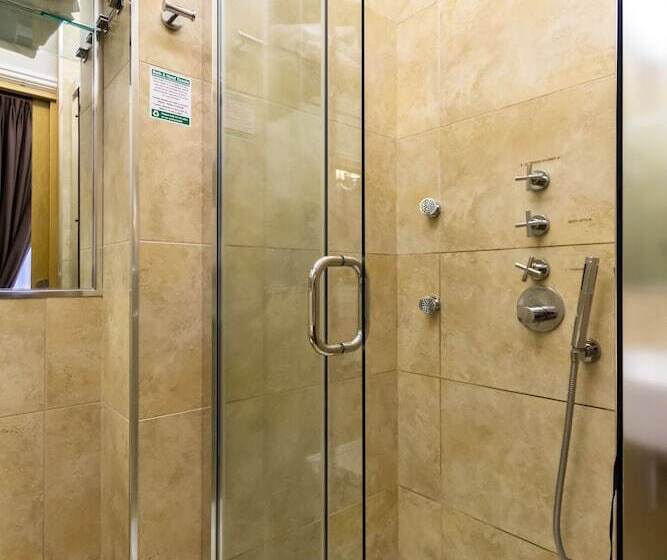 Номер Superior, Arosfa Hotel London By Compass Hospitality