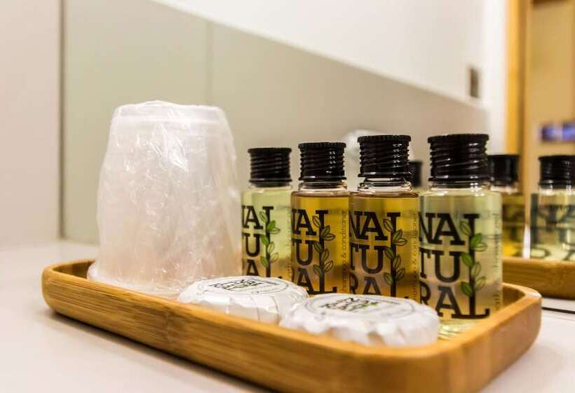 Номер Superior, Arosfa Hotel London By Compass Hospitality