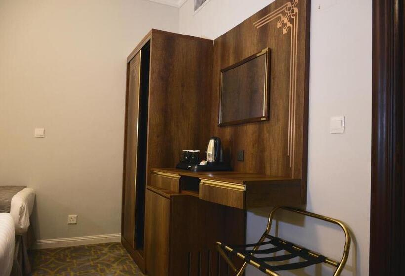 Трехместный Номер Deluxe, Dar Al Naem