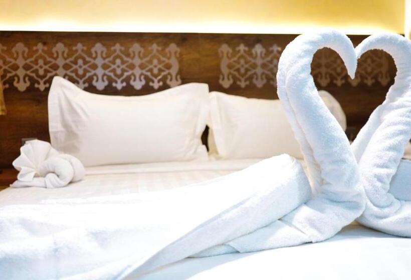 Номер Deluxe Кровать Кинг, Dar Al Naem