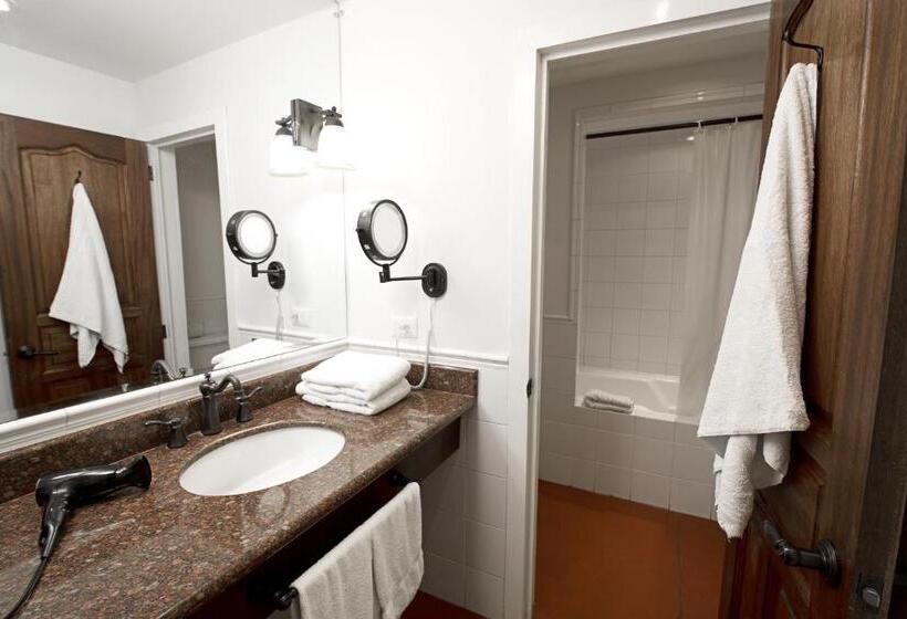 سوییت جونیور, Isla De Flores