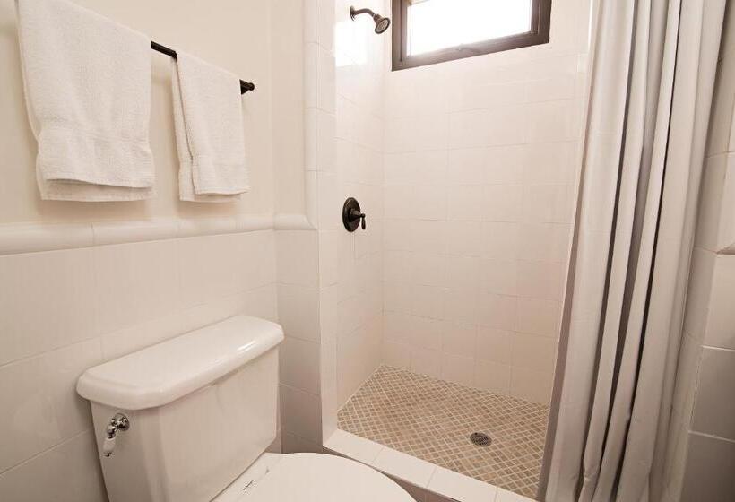 اتاق پرمیوم, Isla De Flores