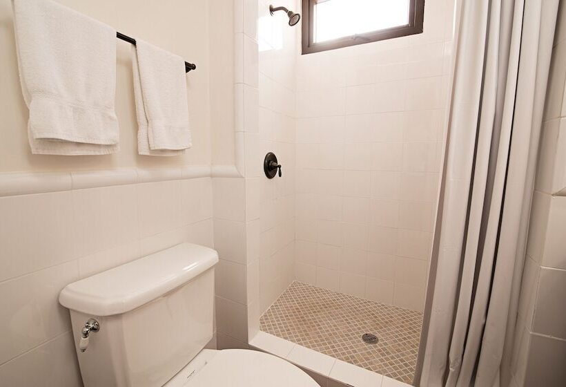 اتاق پرمیوم, Isla De Flores