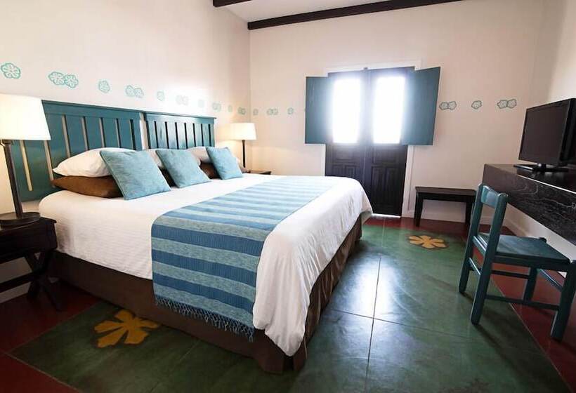 اتاق پرمیوم, Isla De Flores