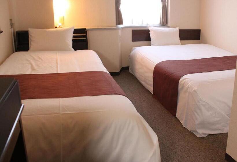 חדר אקונומי, Livemax Budget Iyomishima