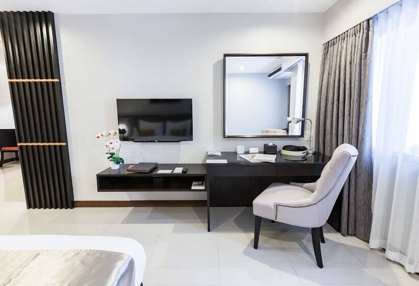 סוויטת ג'וניור, Rayong City