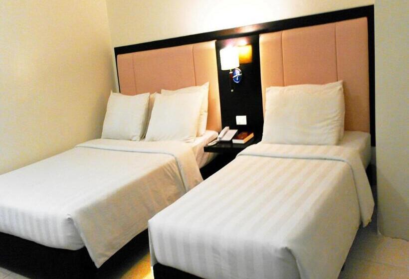 패밀리 룸, Manhattan Suites Inn