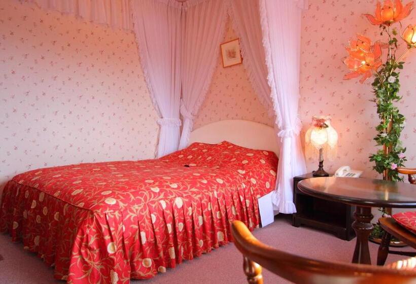 חדר סטנדרט, Scotch Court