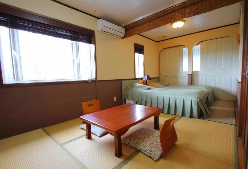 スタンダード４人部屋, Scotch Court