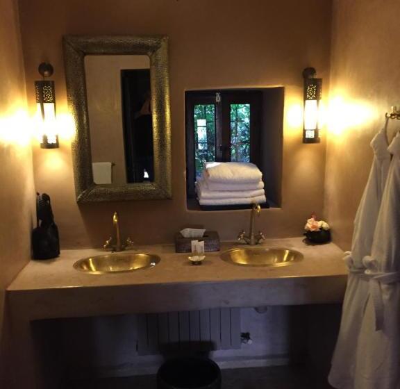 اتاق استاندارد, The Capaldi Hotel, Restaurant & Spa