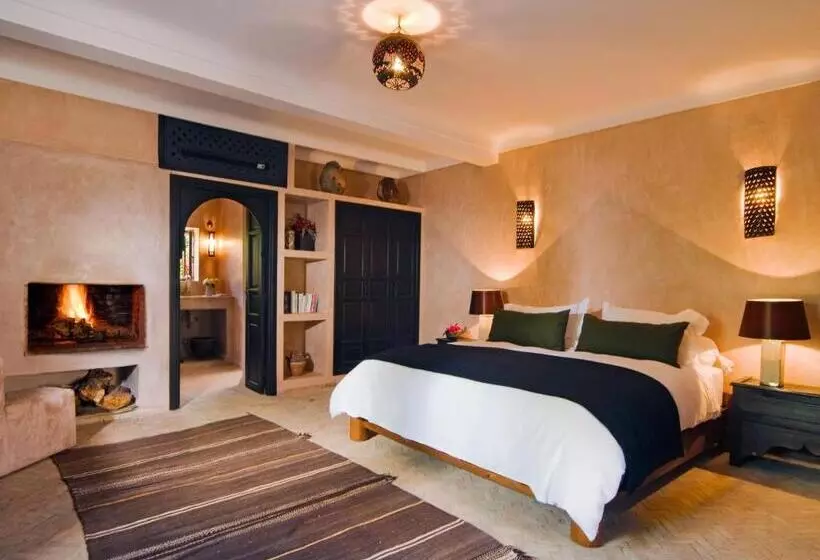 اتاق استاندارد با تراس, The Capaldi Hotel, Restaurant & Spa