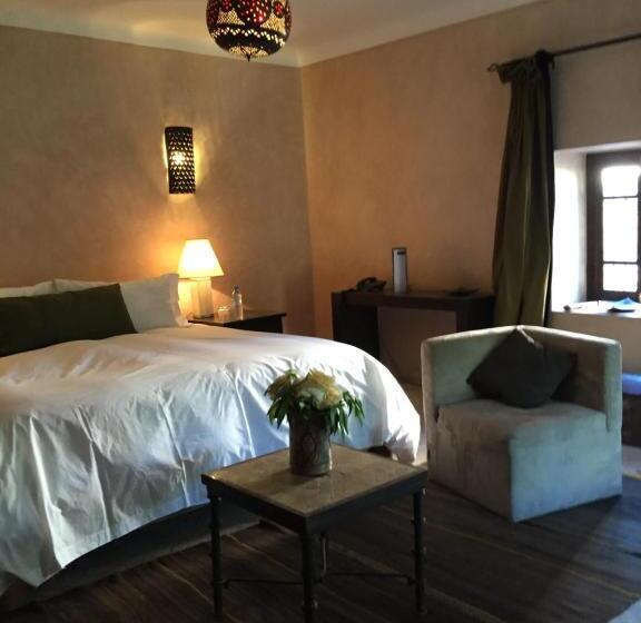 اتاق استاندارد با تراس, The Capaldi Hotel, Restaurant & Spa