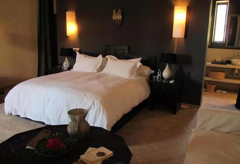 سوییت جونیور, The Capaldi Hotel, Restaurant & Spa