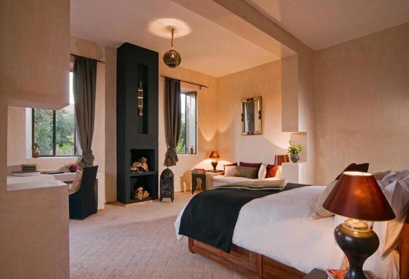 سوییت جونیور, The Capaldi Hotel, Restaurant & Spa