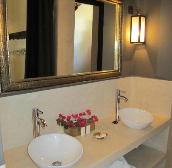 Люкс Повышенной Комфортности, The Capaldi Hotel, Restaurant & Spa