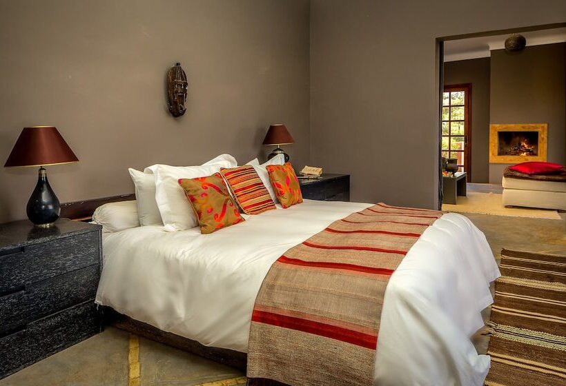 سوییت لوکس, The Capaldi Hotel, Restaurant & Spa