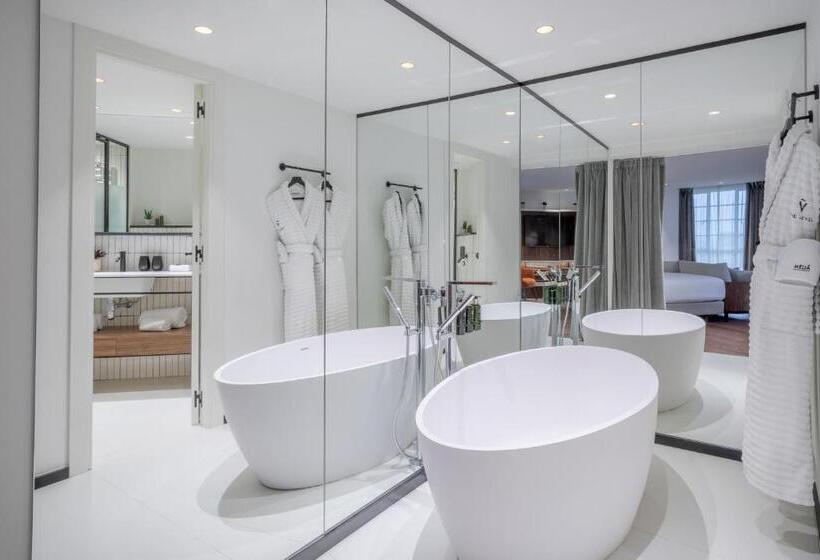 주니어 스위트, The Level At Melia White House