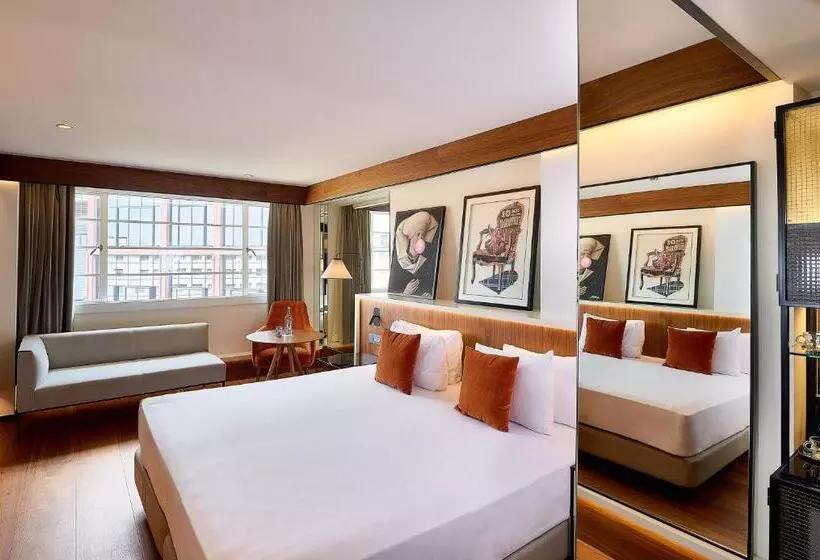 ファミリールーム, The Level At Melia White House