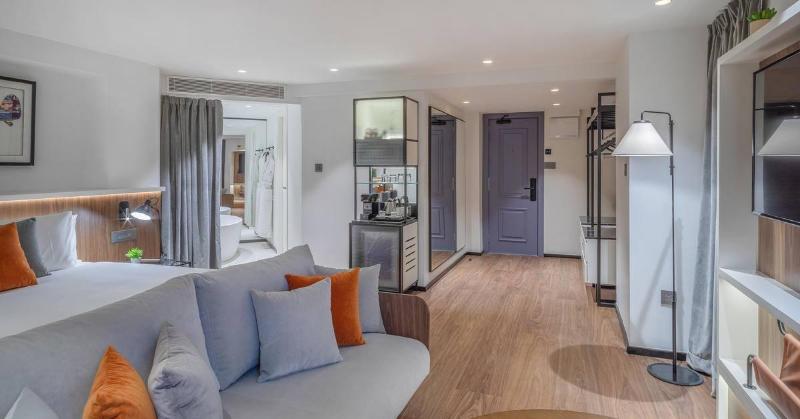 주니어 스위트, The Level At Melia White House