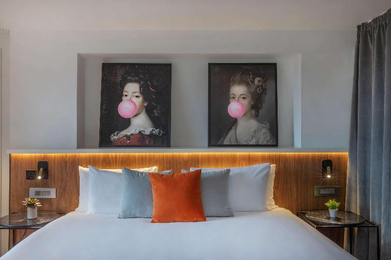 Полулюкс, The Level At Melia White House