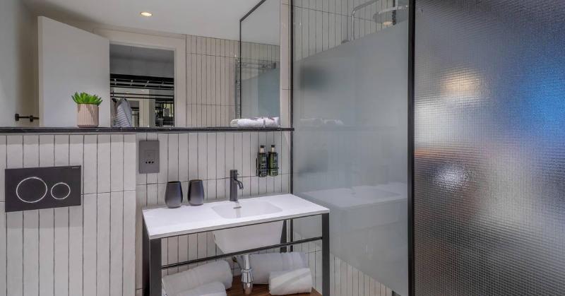 디럭스 룸, The Level At Melia White House