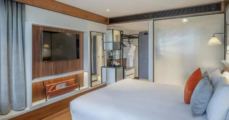 デラックスルーム, The Level At Melia White House