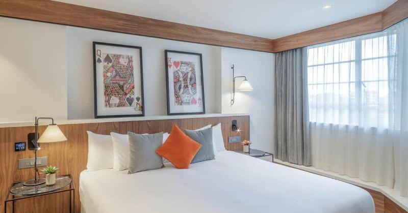 Люкс, The Level At Melia White House