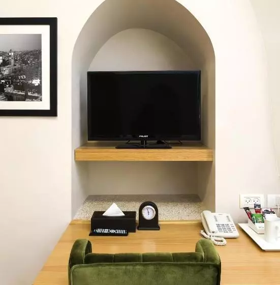 Economy Triple Room, The Sephardic House Hotel In The Jewish Quarter